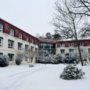 Die Volkssolidarität Schlossresidenz Glaubitz im Winter 2026.