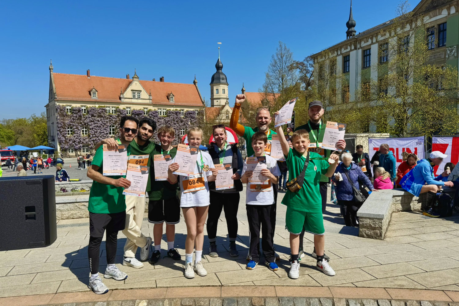 Das Team der Volkssolidarität Riesa-Großenhain bei der 5. Riesaer Laufmeile
