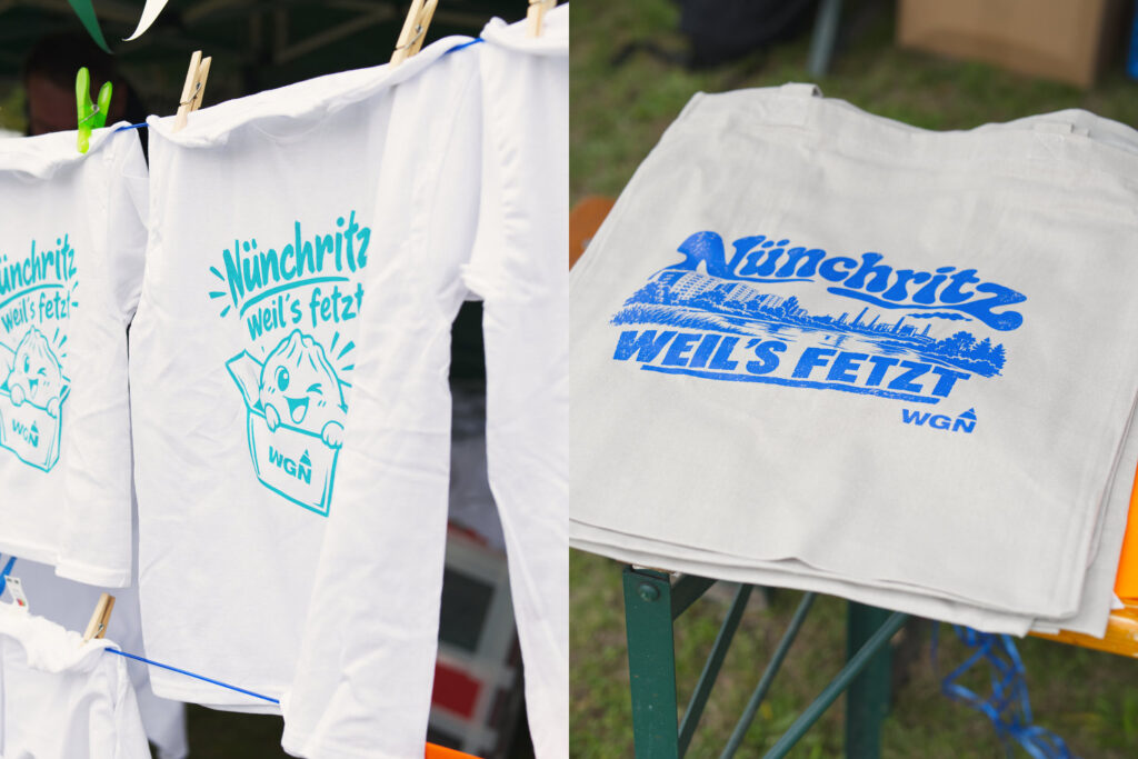 Collage der bedruckten T-Shirts und Einkauftaschen auf dem Mieterfest Nüncrhitz 2026.